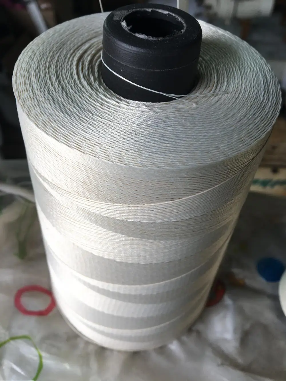 
Fireproof gasket rope seal Fireproof Sewing Thread PTFE Coated Fiberglass Sewing Thread 