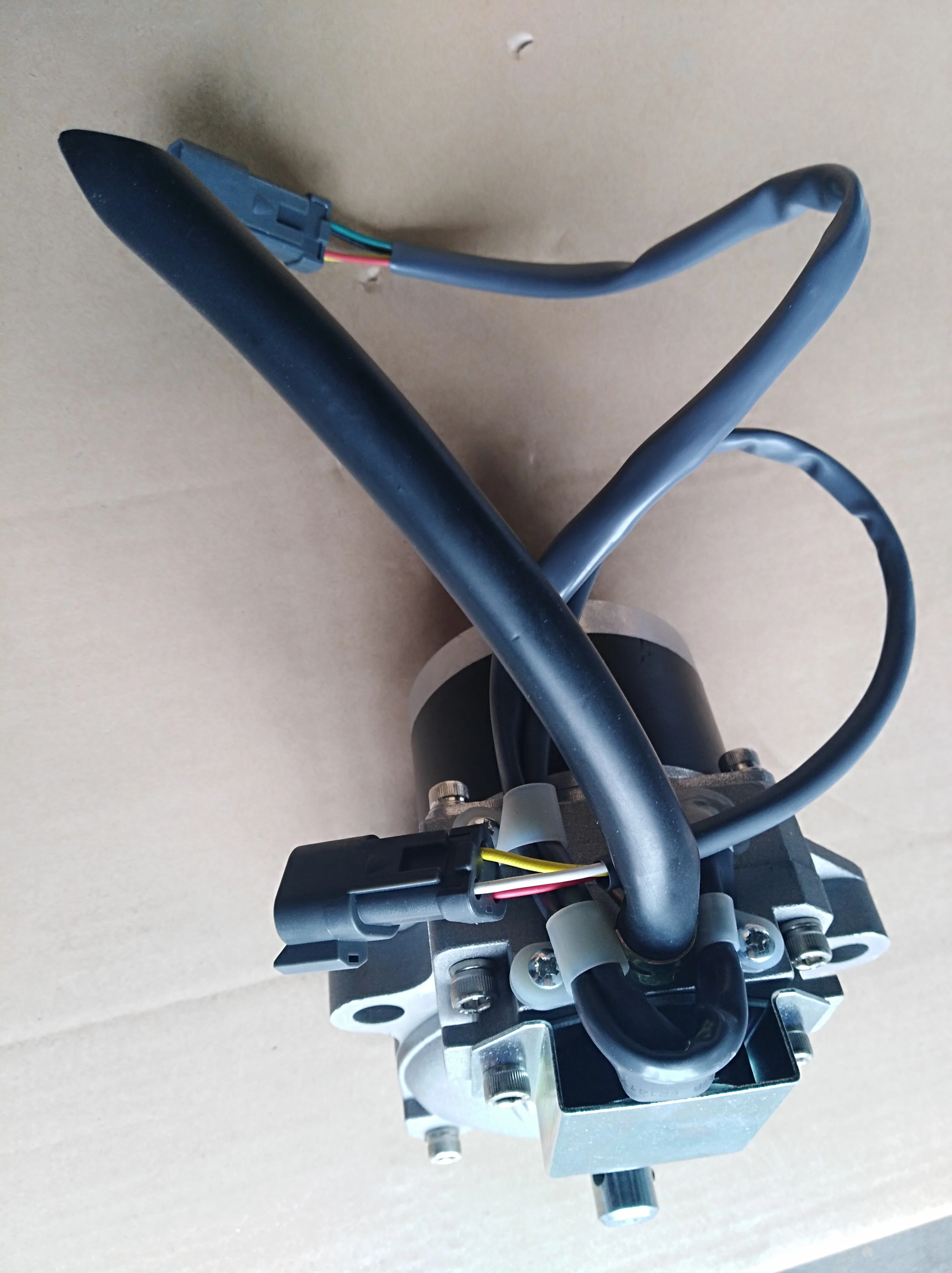 Shantui SD22 D85EX wiper motor 198-Z11-2540 D2801-09520