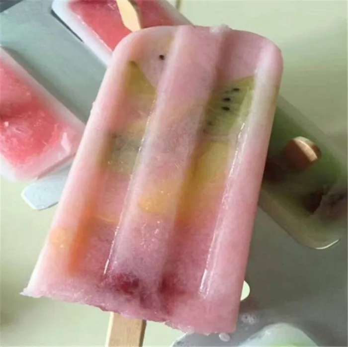 Milk pops production equipment/Popsicle Making Machinery /cartoon molds popsicle making machine