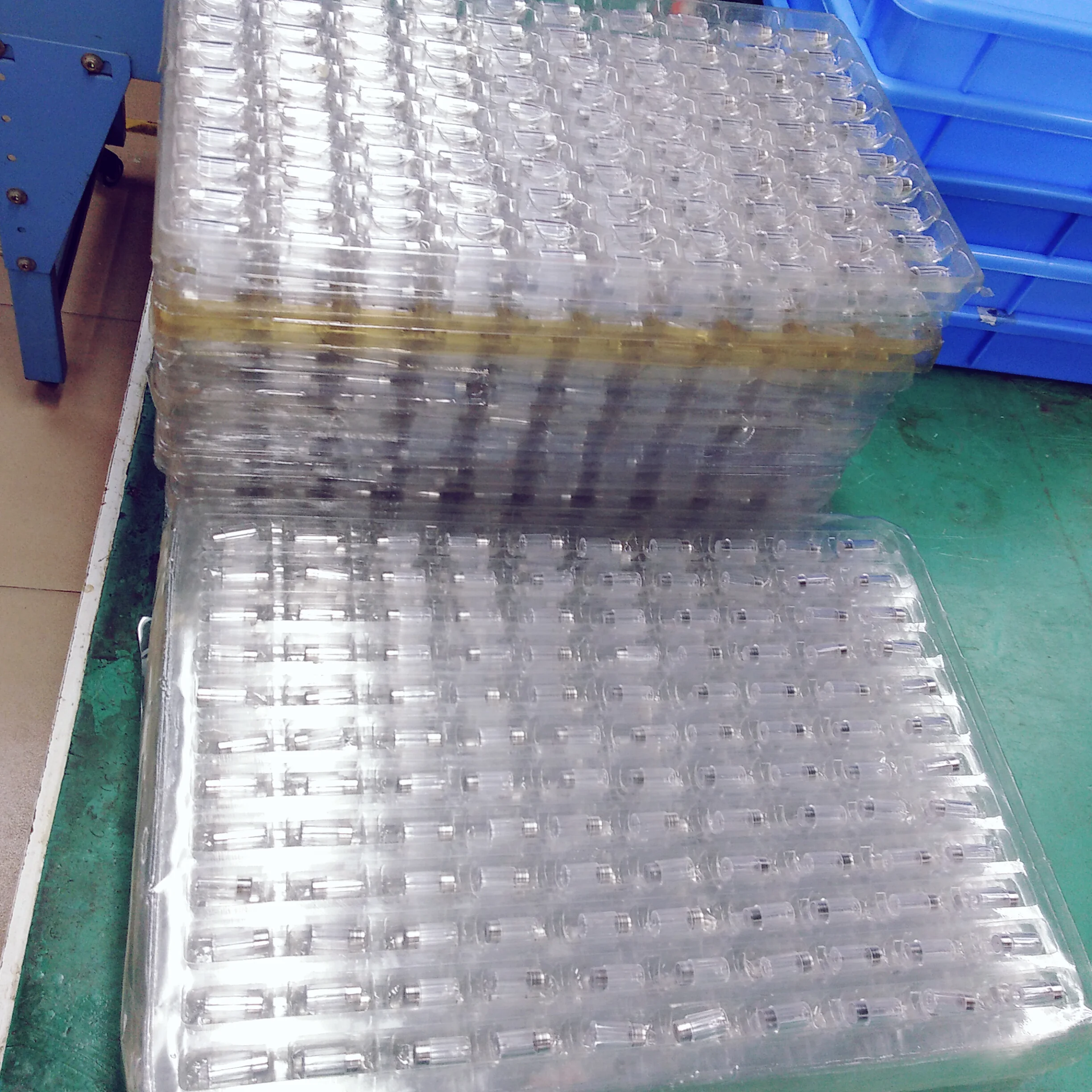 
G5 plastic tip ceramic coil lock in type cheap price factory supply .5 ml 1ml oil vape cartridge 