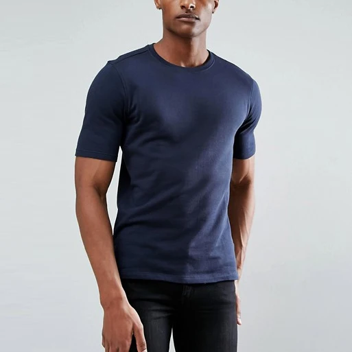 Однотонная футболка с коротким рукавом