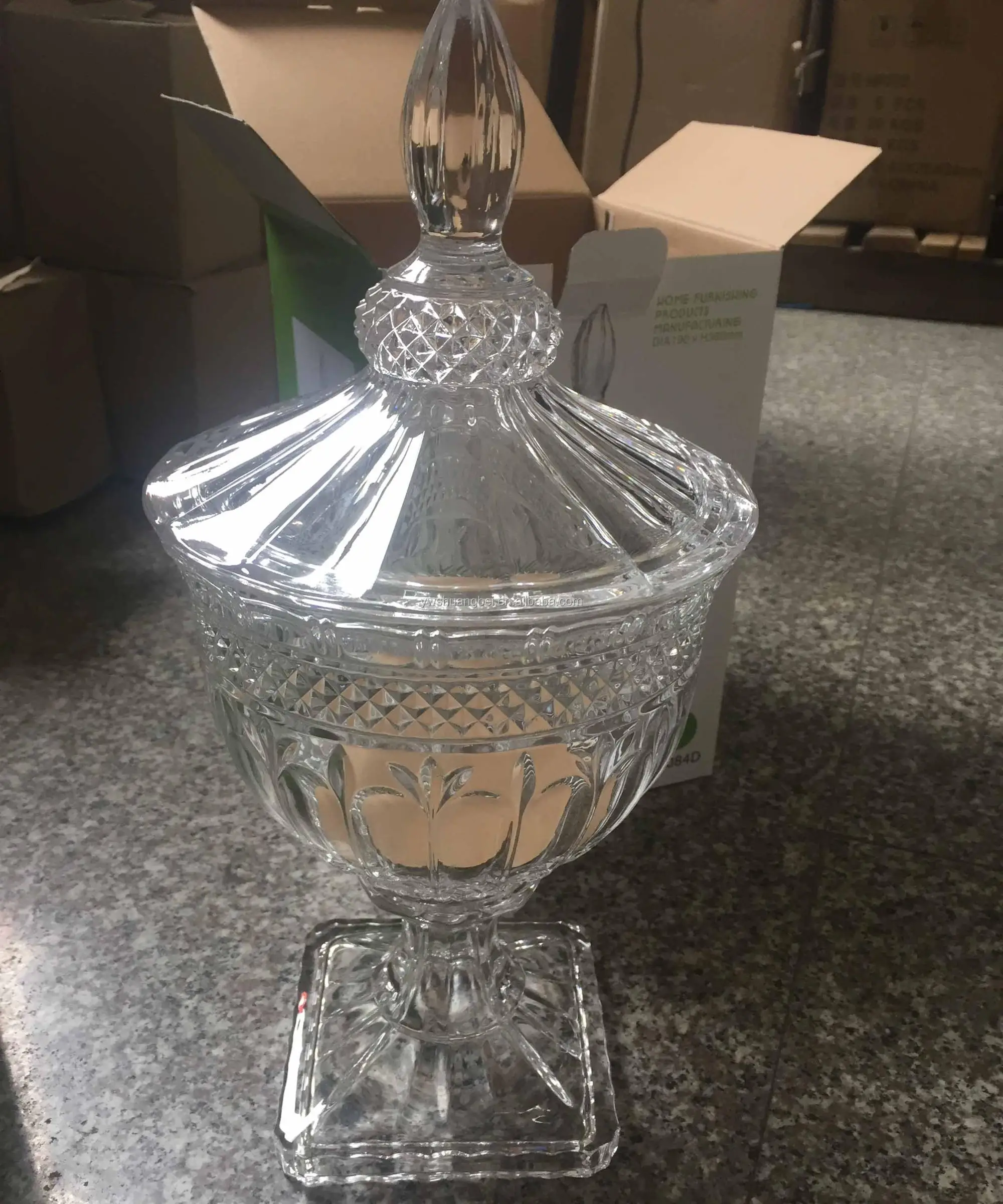 Elegant And Beautiful Glass Food/Candy Storage Jar Big Clear Glass Jar With Lid Candy jar with high foot glass