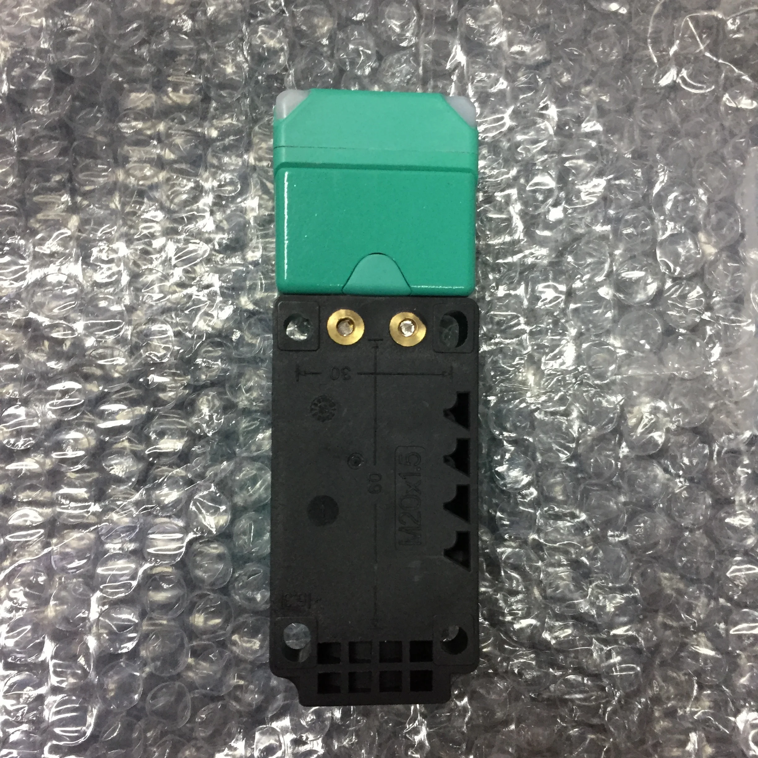 Proximity switch NBN40-U1-UU induction rectangular switch AC and DC normally open + normally closed sensor