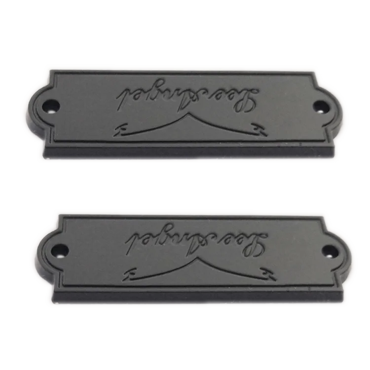Цинковый сплав, Выгравированная форма, черное имя, логотип, на заказ, 2 отверстия, шитье, металлическая этикетка, бирка, пластина для сумок