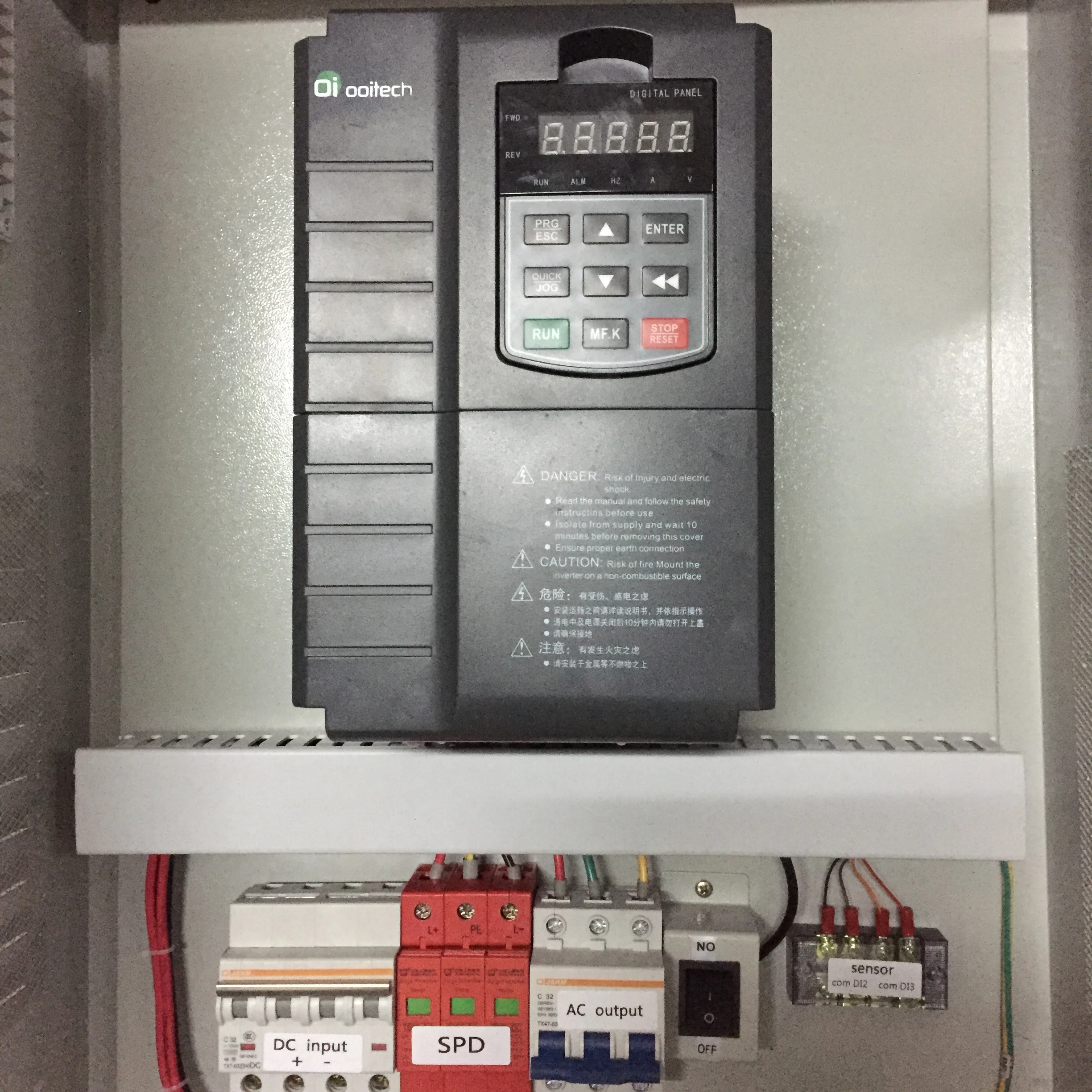 
solar inverter for water pump 380v MPPT 3KW 5KW 11KW 5KW 20KW 30KW 60KW 75KW 100KW 150KW 150HP 