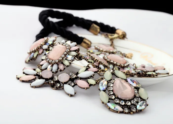 BlingBling xl00255 Cute Pink Vintage Statement Necklace for Girls Engagement Anniversary Black Link Chain Plastic Main Material