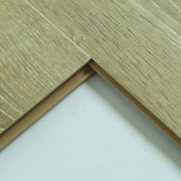 AC3 piso flotante 8mm pine