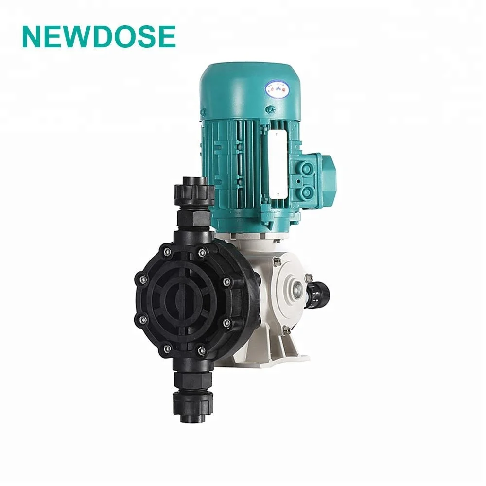 Дозирующий насос для обработки воды NEWDOSE NDWS 33L PVDF