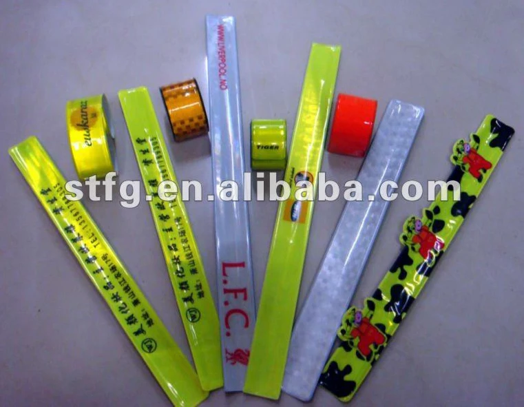 Светоотражающий ремешок на запястье