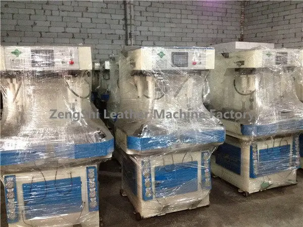 
Low price hot selling slipper shoes making machine 