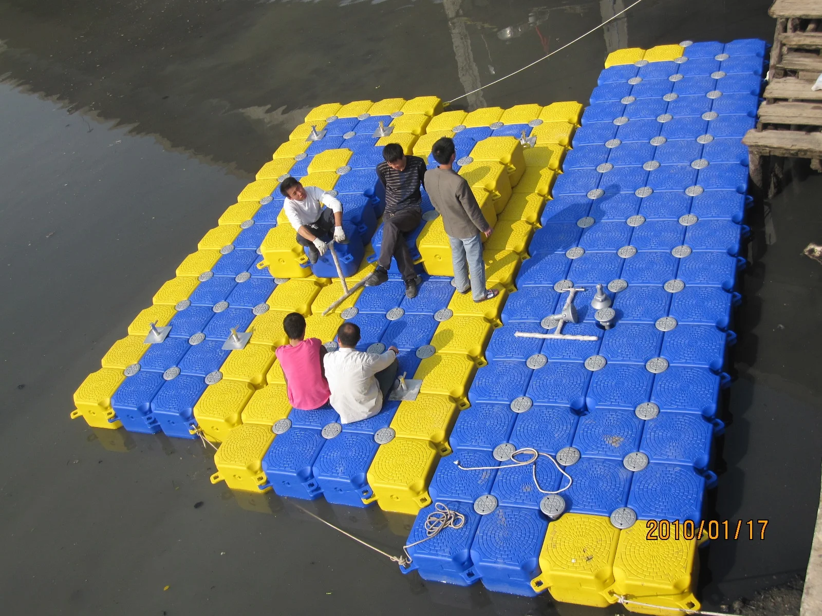 HDPE new material Plastic float dock modular pontoon