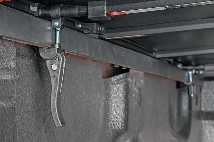 
High Quality Soft Folding Tonneau Cover Pickup Bed Cover For Toyota Hilux Revo 