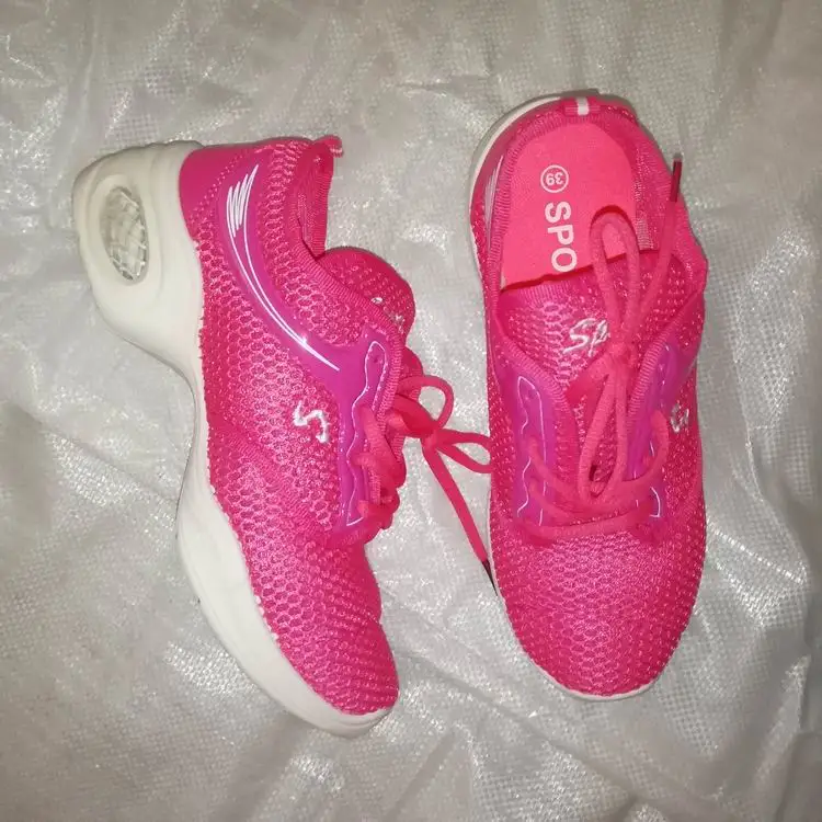 
clearance stock lots running women sports shoes 