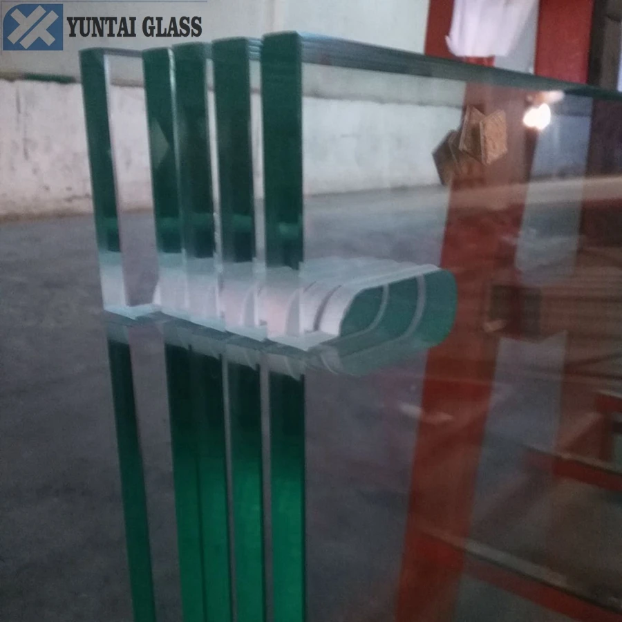 3mm 4mm 6mm 8mm 10mm 12mm 15mm 19mm clear solar panel ultra-white low iron tempered glass from China glass factory