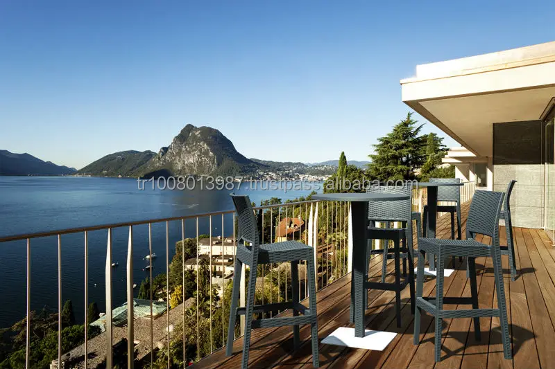 OUTDOOR RATTAN BAR STOOLS (REZZEDESIGN)