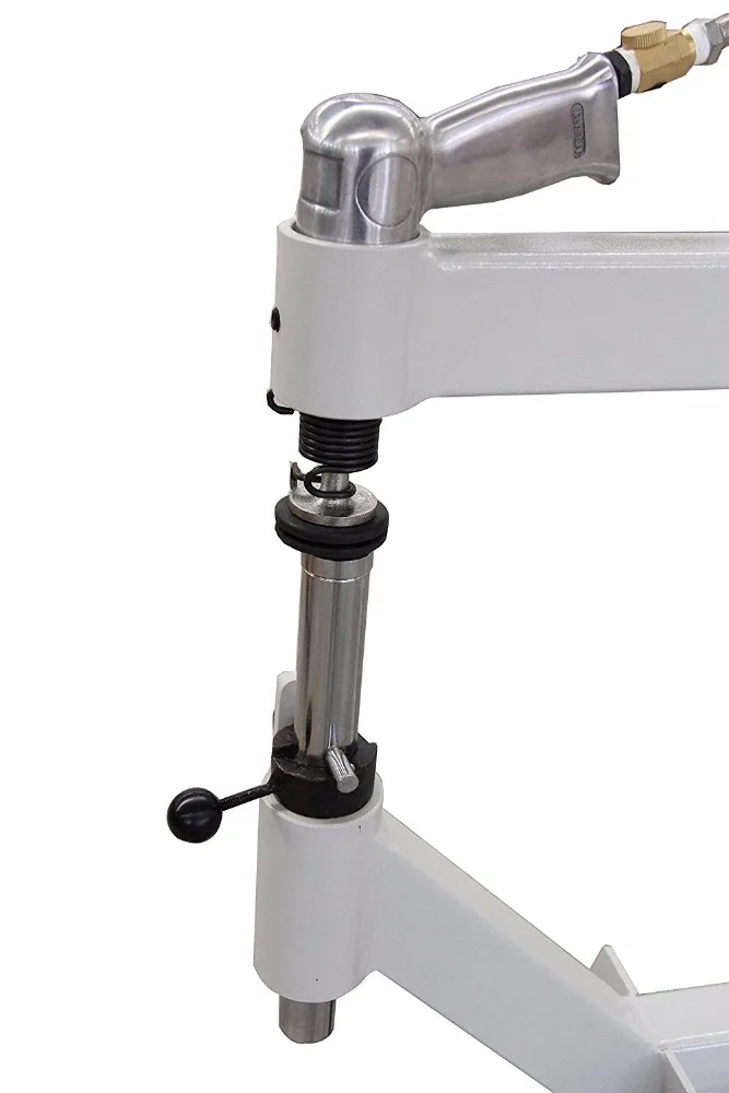 Пневматический гладильный молоток с подставкой из чугунной стали