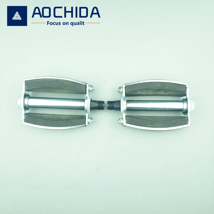 Chinese factory classic bicycle pedal lightweight retro 26 tin bicycle pedal tricycle pedal