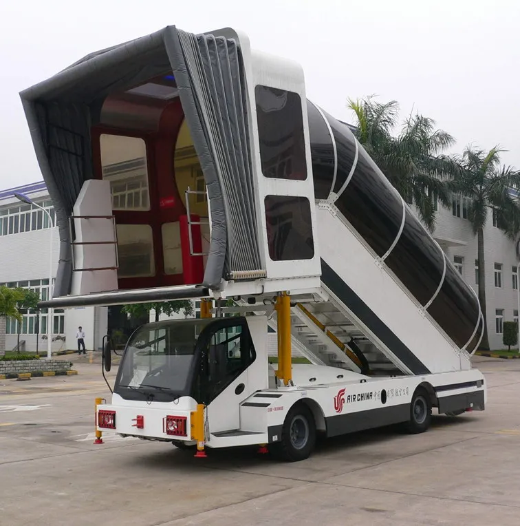 Airport Self-propelled Plane Airflight Passenger Boarding Stair with Rain Roof