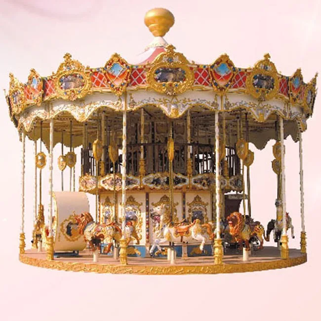 Карусели с надписью «Merry-go» на продажу