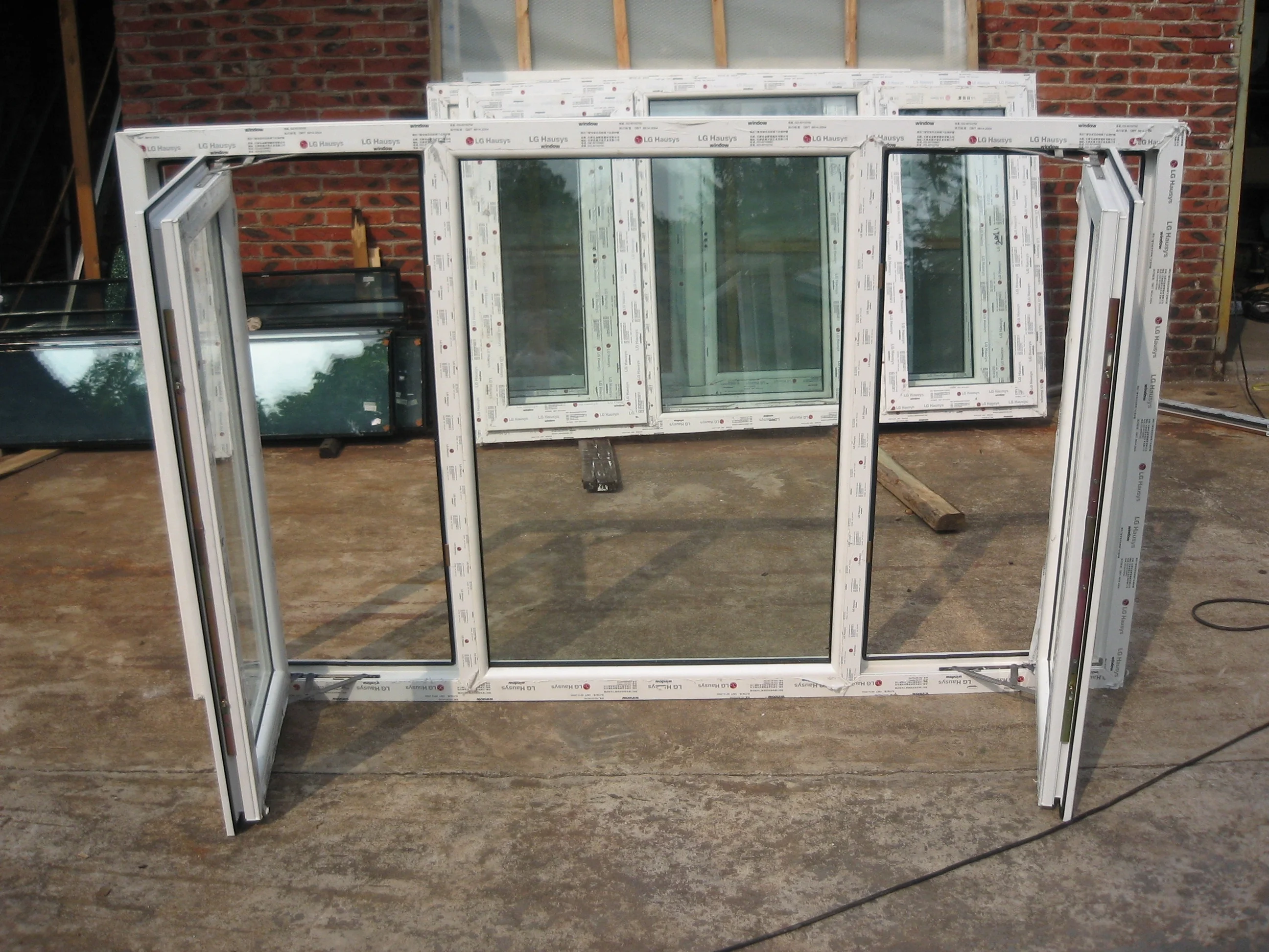  Створчатое окно из ПВХ veka высокое качество