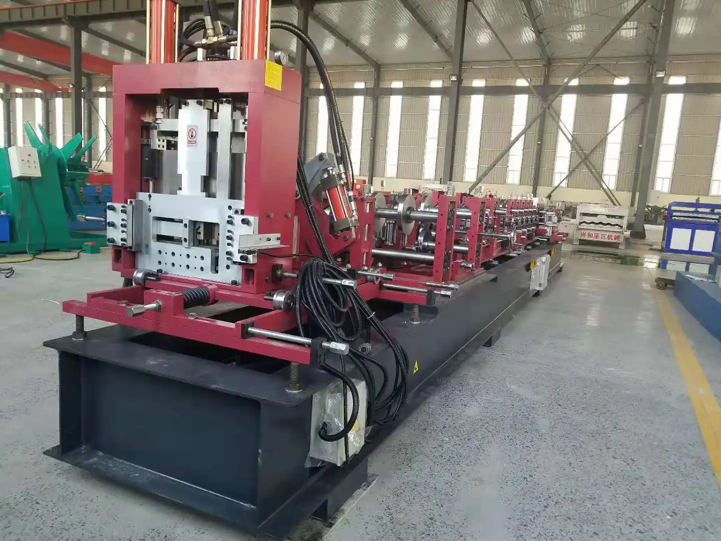 80-300 Free Model Changing Building Material Making  C&Z Automatic Steel Structure Purlin Forming Machine