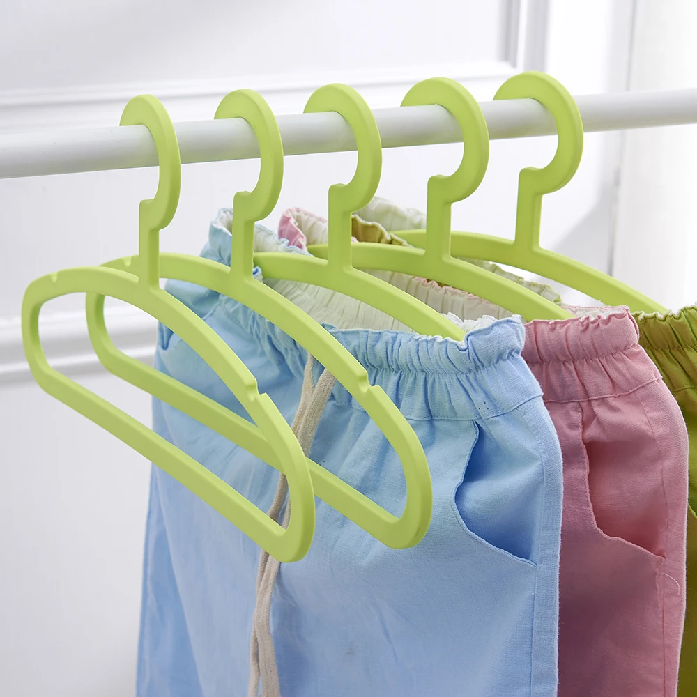 Wholesale recycled non slip mini shirt cloth tubular plastic hanger for clothes