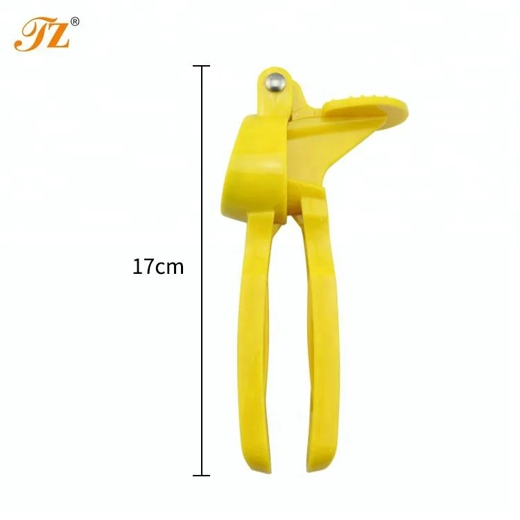 New Design Colorful Plastic Garlic Press for Kitchen Supplies