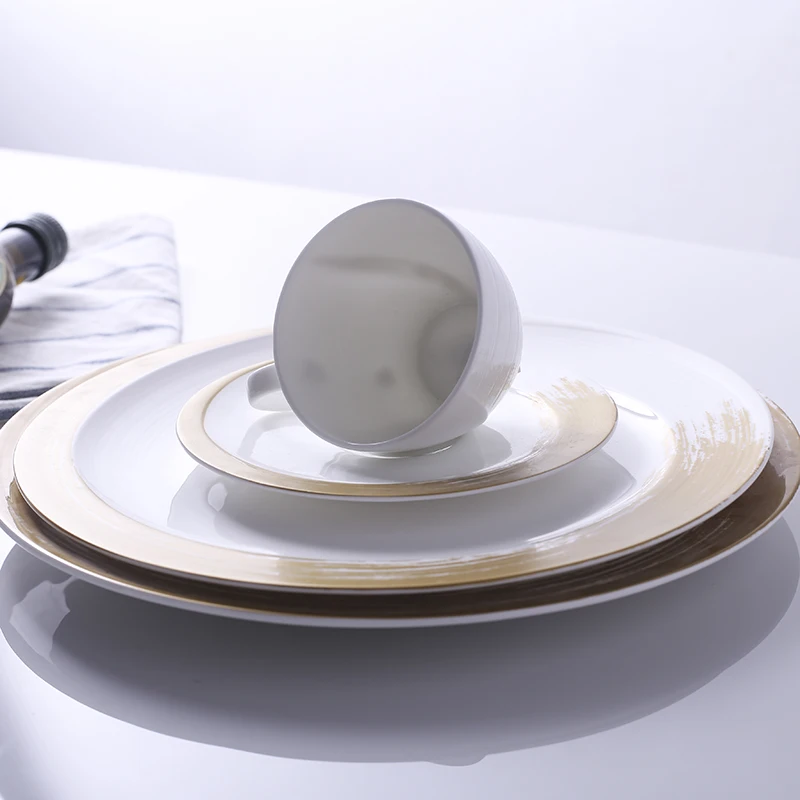 Chaozhou ceramic factory luxury porcelain ceramic spanish style dinnerware set for sale