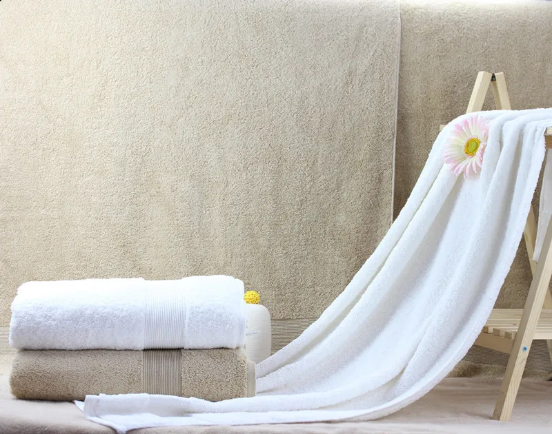 
In Stock Premium Quality Long Stapled Cotton 620gsm Thick Terry Yarn White Color 5 Star Hotel Bath Towels 