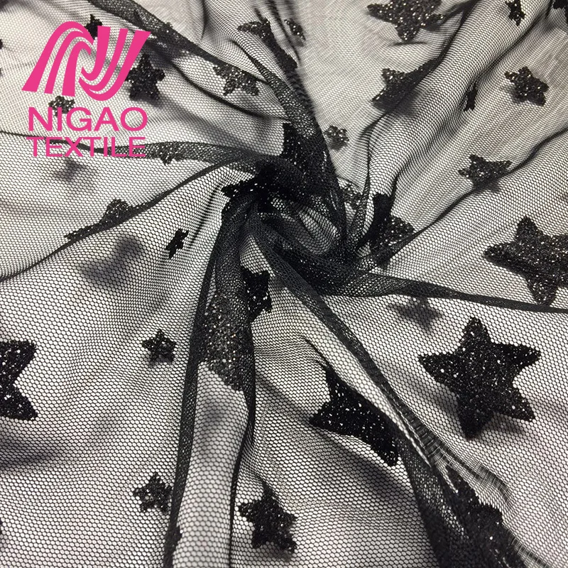 Оптовая продажа черная позолоченная Полиэстеровая сетчатая ткань блестящая из органзы для детского платья