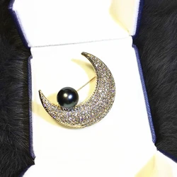 Elegant Lady Accessories Full Diamond Crescent Moon Shape Fresh Water Pearl Brooch