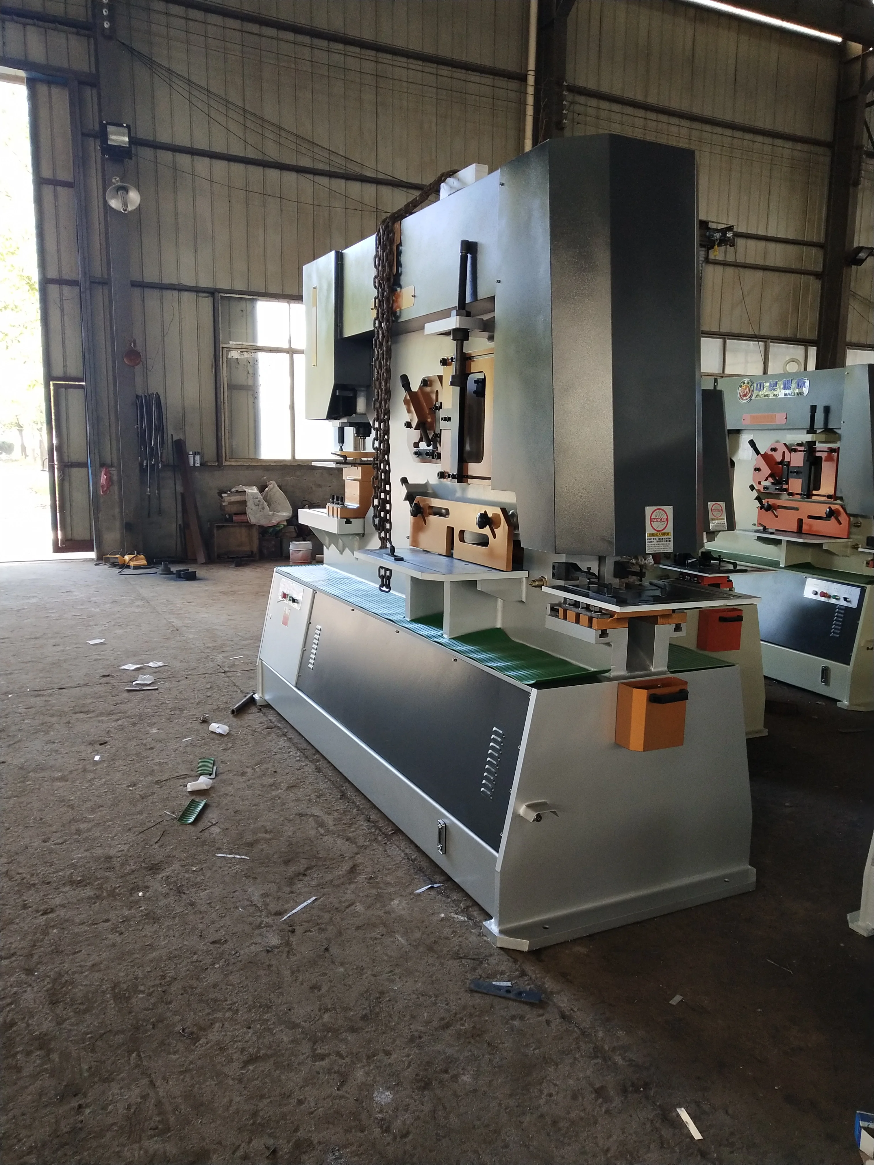 High Configuration Q35Y-40 series hydraulic combined punching and shearing Ironworker pressing and cutting machine