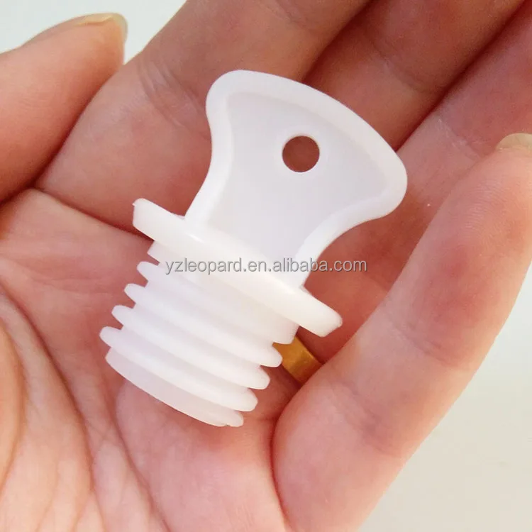 
Cheap but high quality wholesale 1800ml giant rubber hot water bottle warmer with plastic stopper 