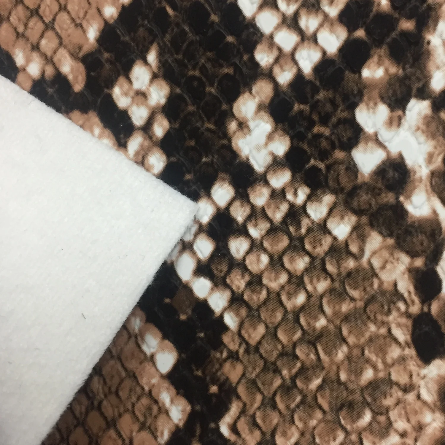 Змеиная кожа SLY1226 синтетическая искусственная для сумок обуви пояса и обивки