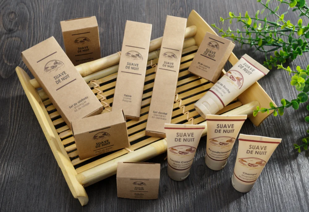 Beautiful design wholesale market cosmetics hotel shampoo/ 30ml Hotel Bath Gift bath accessory Set