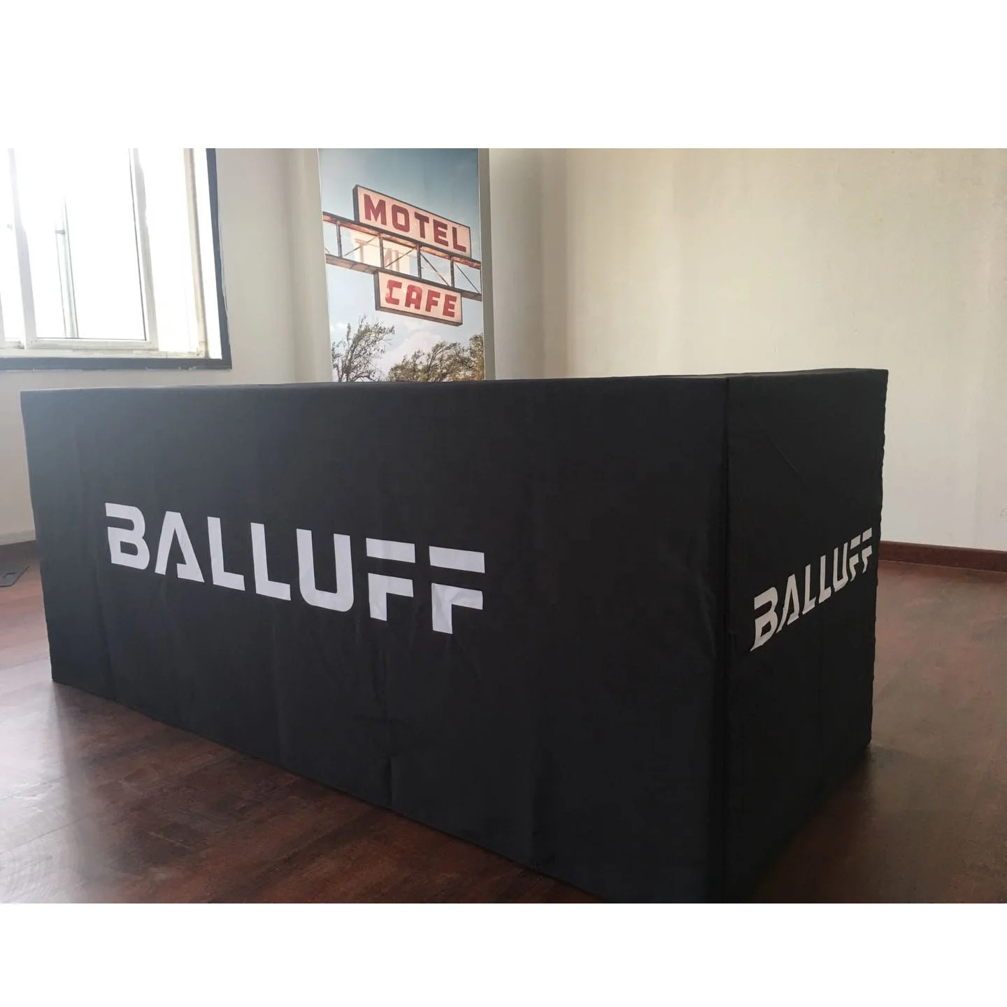 High Quality Fitted Table Cloth For Advertising Trade Show