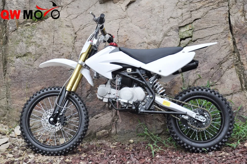 High quality YX 140cc oil cooled manual Racing Dirt Bike Pit Bike for sale