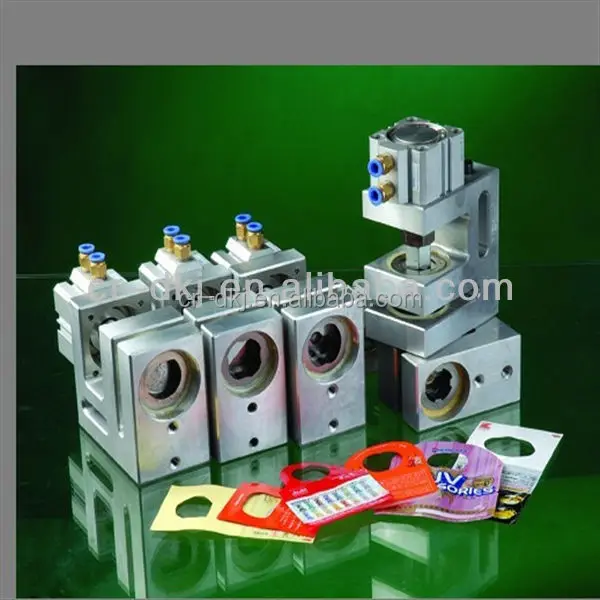 
 Машина для пробивки отверстий круглой бумаги  