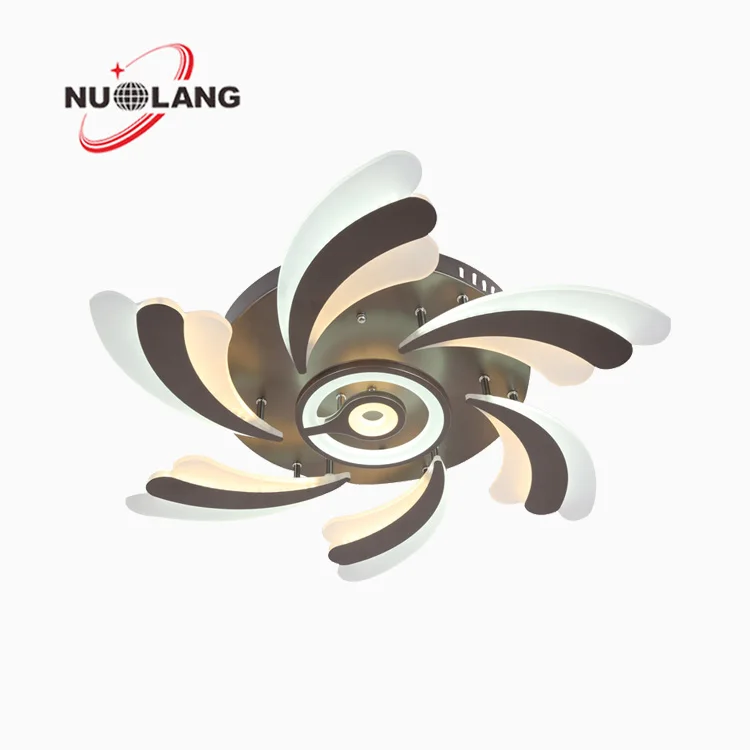 
zhongshan hot sale beautiful European fancy luxury crystal chandelier on alibaba 