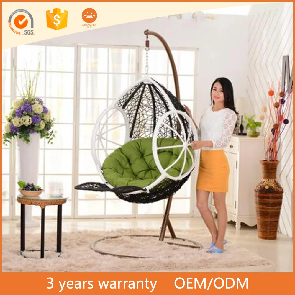 
Balcony Garden Handmade Egg Shaped Swing Rattan Chair / Reclining Outdoor Swing Chair 
