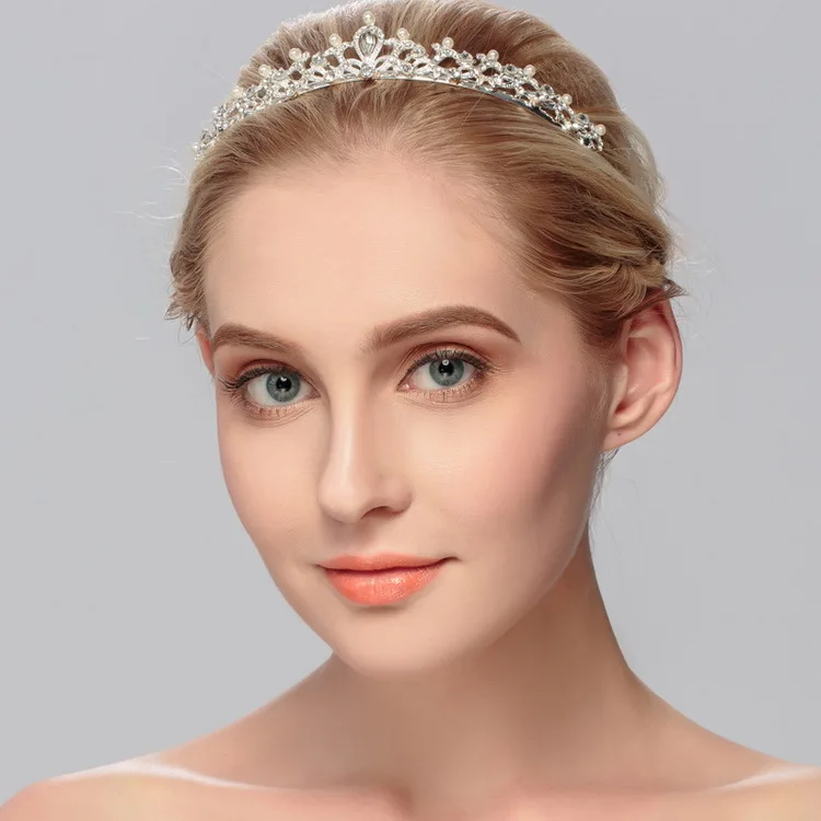 
2018 new arrival sample wedding crown pearl bridal tiaras crown bridal hair accessories 