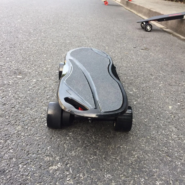 
CE Approval Carbon Fiber Wrapped 900 W KingKong Electric Skateboard 