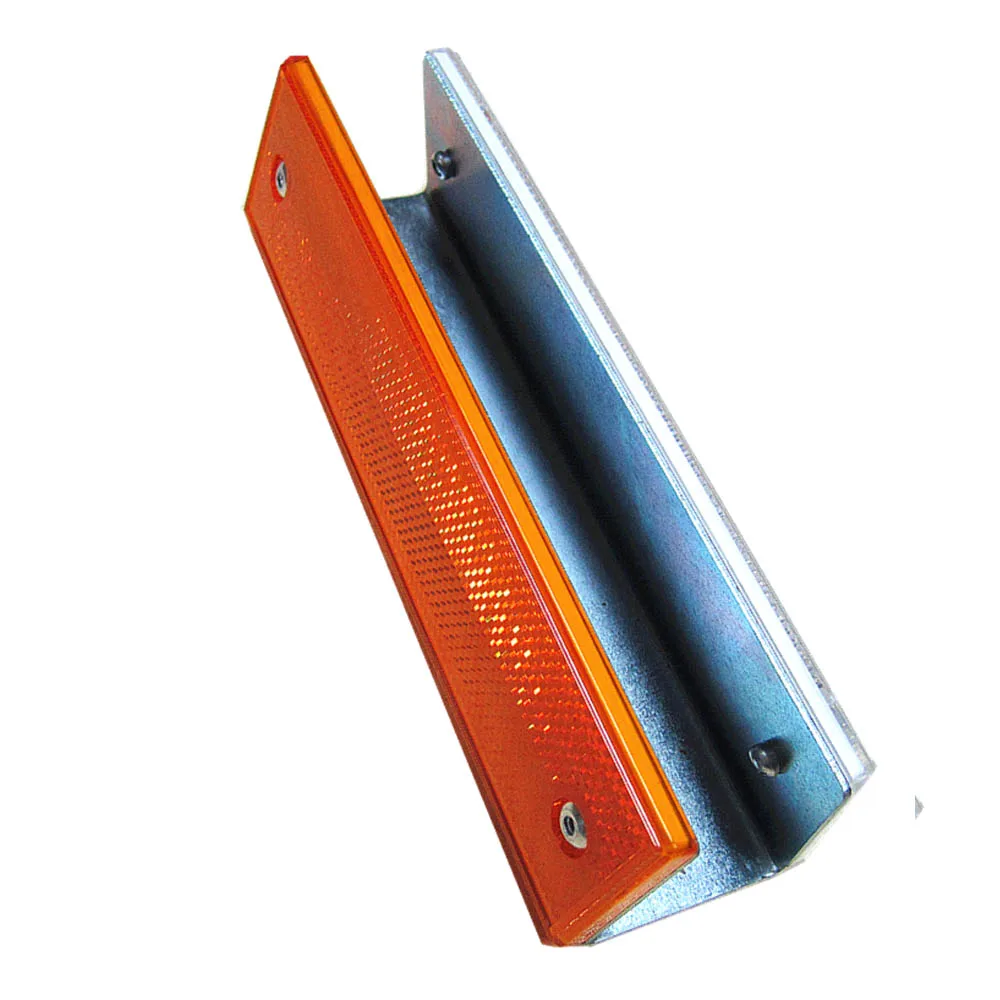 China Rectangular Barrier Guardrail Reflector, High Reflectivity, Highway Light, High Quality Reflector