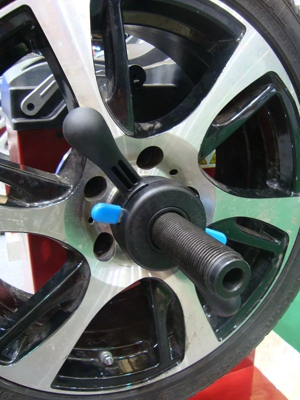 wheel balancer motorcycle / hofmann wheel balancer Germany (IT640)