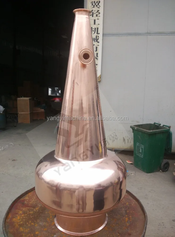 Медный шлем, стакан для виски, увержден тестом дистиллятор до сих пор