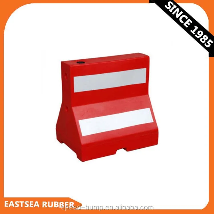 High Light Pe Small Water Filled Plastic Concrete Safety Road Block Barrier