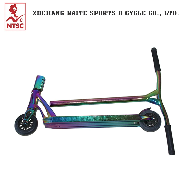 Прямая продажа с завода, индивидуальный Радужный трюковый скутер