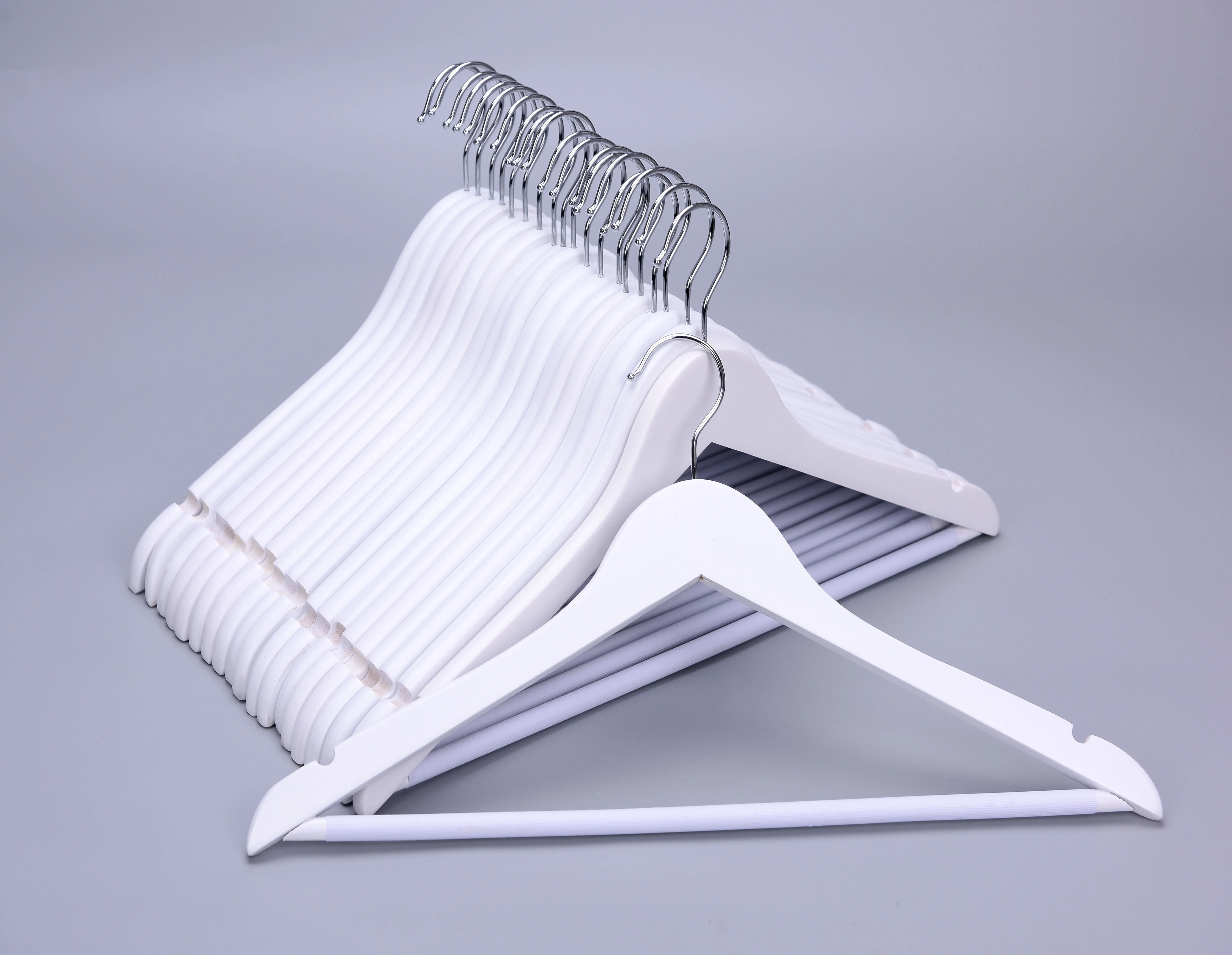 Wholesale cheap price custom wooden white hanger