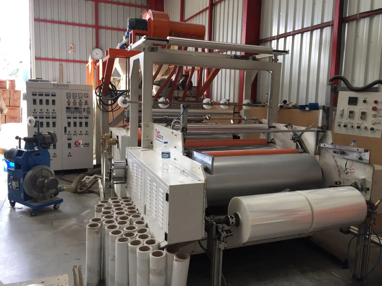 Winding Stretch Film Machine  Model No. GT-500 1000mm (Single & Double Extrussion) stretch film wrapping machine