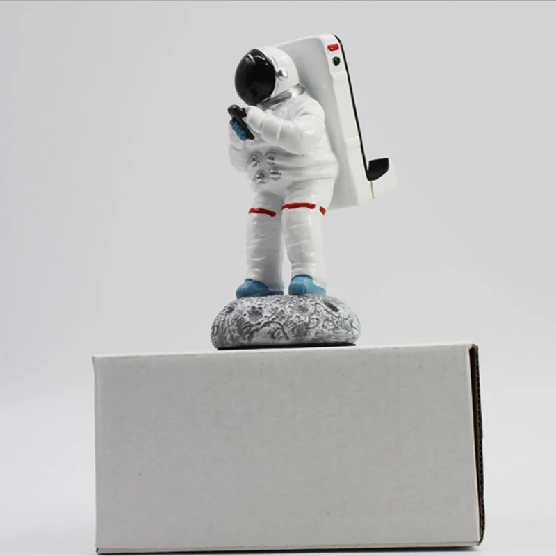 Creative Resin Astronaut Shape Plastic Mobile Phone Holder
